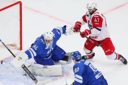 Kontinental Hockey League: Dynamo Moscow 1 - 4 Lokomotiv Yaroslavl