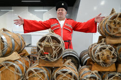 (+VIDEO) Spring fair in Krasnodar, Russia