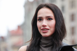 Olympic champion figure skater Alina Zagitova's medal unveiled at Rosa Khutor