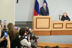 Представление врио губернатора Свердловской области Паслера