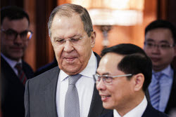 Foreign ministers of Russia and Vietnam meet in Moscow
