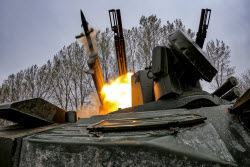 (+ВИДЕО) Боевая работа ЗРПК "Тунгуска" в Херсонской области