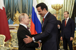 (+VIDEO) Emir of Qatar on official visit to Moscow