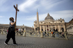 Pope Francis dies at the age of 88