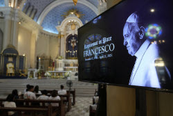 Obit Pope Francis Global Reax