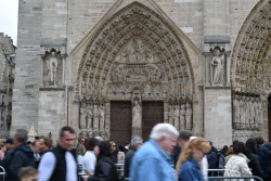 Mass at Notre Dame de Paris following Pope Francis death - FA