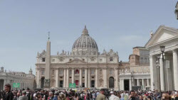 Vatican's St. Peter's chimes for the death of Pope Francis