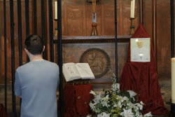Altar In Honor Of Pope Francis In The Chapel Of Santa Lucia In Barcelona.