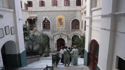 Christians flock to church in Istanbul for death of Pope Francis