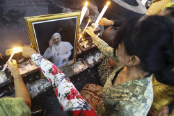 Indonesia Obit Pope Francis Global Reax
