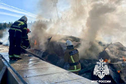 Three-vehicle pile-up on M11 Neva in Tver Region, Russia