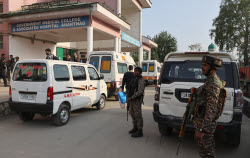 Suspected terrorists open fire on group of tourists in Pahalgam