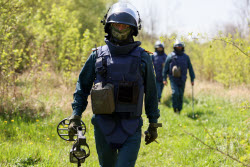 Demining of Lugan River in Lugansk People's Republic