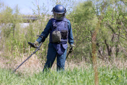 Demining of Lugan River in Lugansk People's Republic