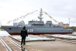 Polyarny minesweeper launched in St Petersburg