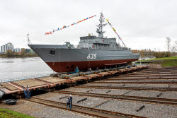 Polyarny minesweeper launched in St Petersburg