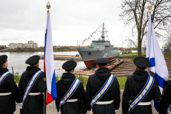 Polyarny minesweeper launched in St Petersburg