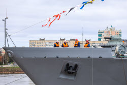 Polyarny minesweeper launched in St Petersburg