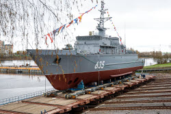 Polyarny minesweeper launched in St Petersburg
