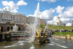 Открытие сезона фонтанов в Петергофе