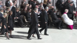 Spanish delegation accompanies King Felipe, Queen Letizia to funeral of Pope Francis