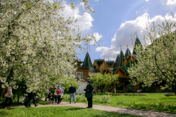 Весна в Москве
