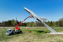 Monument to MiG-21 aircraft under renovation in Kherson Region
