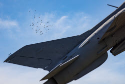Monument to MiG-21 aircraft under renovation in Kherson Region
