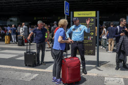 Portugal hit by massive blackout