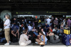 Portugal hit by massive blackout