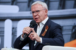 Znaniye.Pervye educational marathon in Moscow