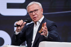 Znaniye.Pervye educational marathon in Moscow