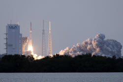 Amazon Satellites Launch