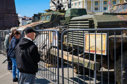 Выставка трофейной техники во Владивостоке