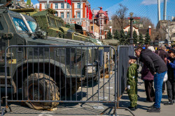 Выставка трофейной техники во Владивостоке