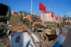Выставка трофейной техники во Владивостоке