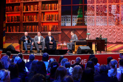 Znaniye.Pervye educational marathon in Moscow