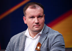 Znaniye.Pervye educational marathon in Moscow