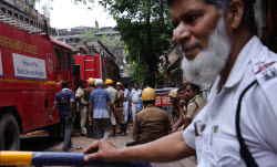 Fire breaks out at a hotel in Kolkata
