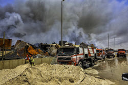 Death Toll in Iranian Port Explosion Rises to 70 - Iran