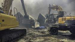 Death Toll in Iranian Port Explosion Rises to 70 - Iran