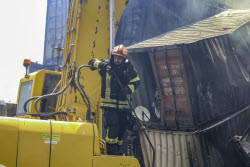 Death Toll in Iranian Port Explosion Rises to 70 - Iran