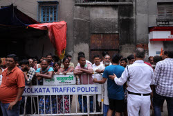 Fire breaks out at a hotel in Kolkata