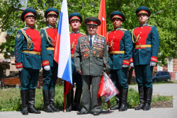 Parade for WWII veteran in Lugansk