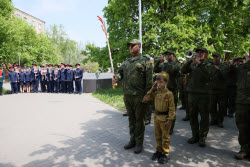 Parade for WWII veteran in Lugansk