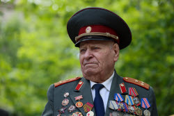 Parade for WWII veteran in Lugansk