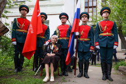 Parade for WWII veteran in Lugansk