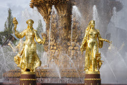 Fountain season starts in Moscow