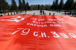 Марш-эстафета "Наша Великая Победа" в Новосибирске
