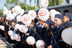 Donetsk Children's Railway opens new season